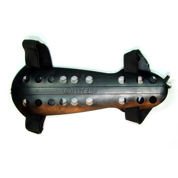 Cartel CR-6